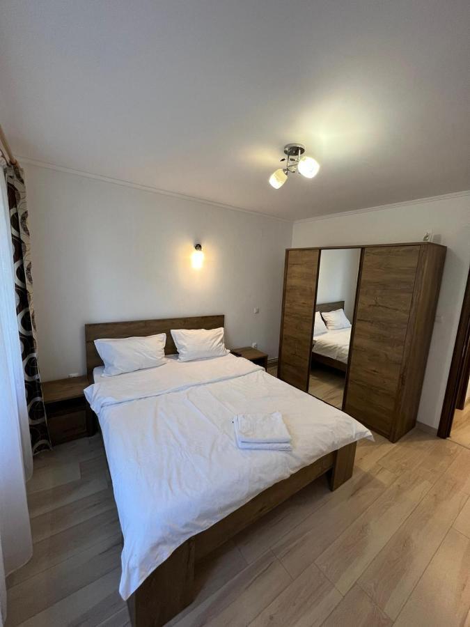 Gold Apartments بايا ماري المظهر الخارجي الصورة