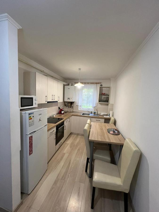 Gold Apartments بايا ماري المظهر الخارجي الصورة